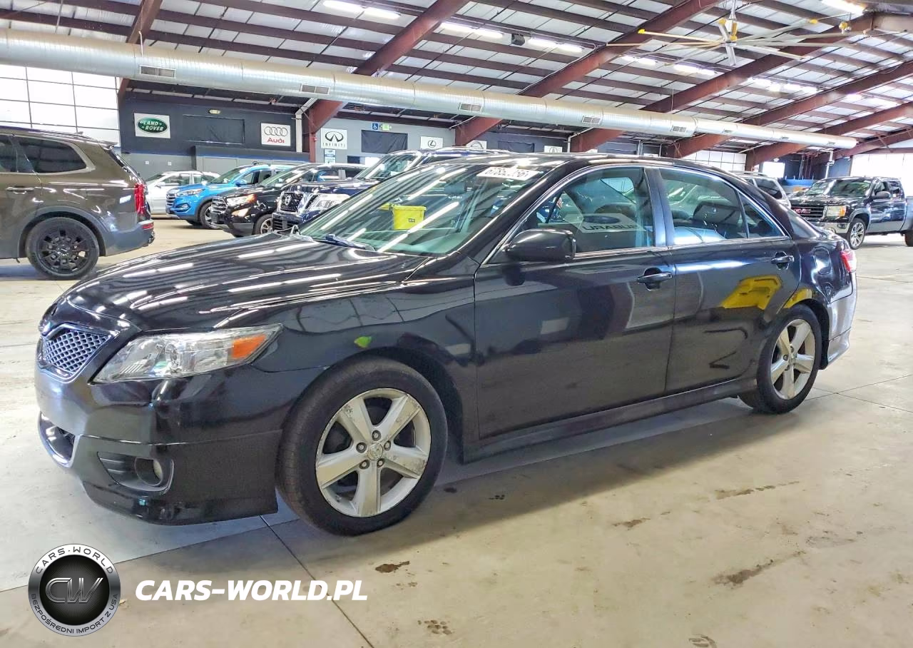 2011 Toyota Camry Se – zdjęcie 1 z 12