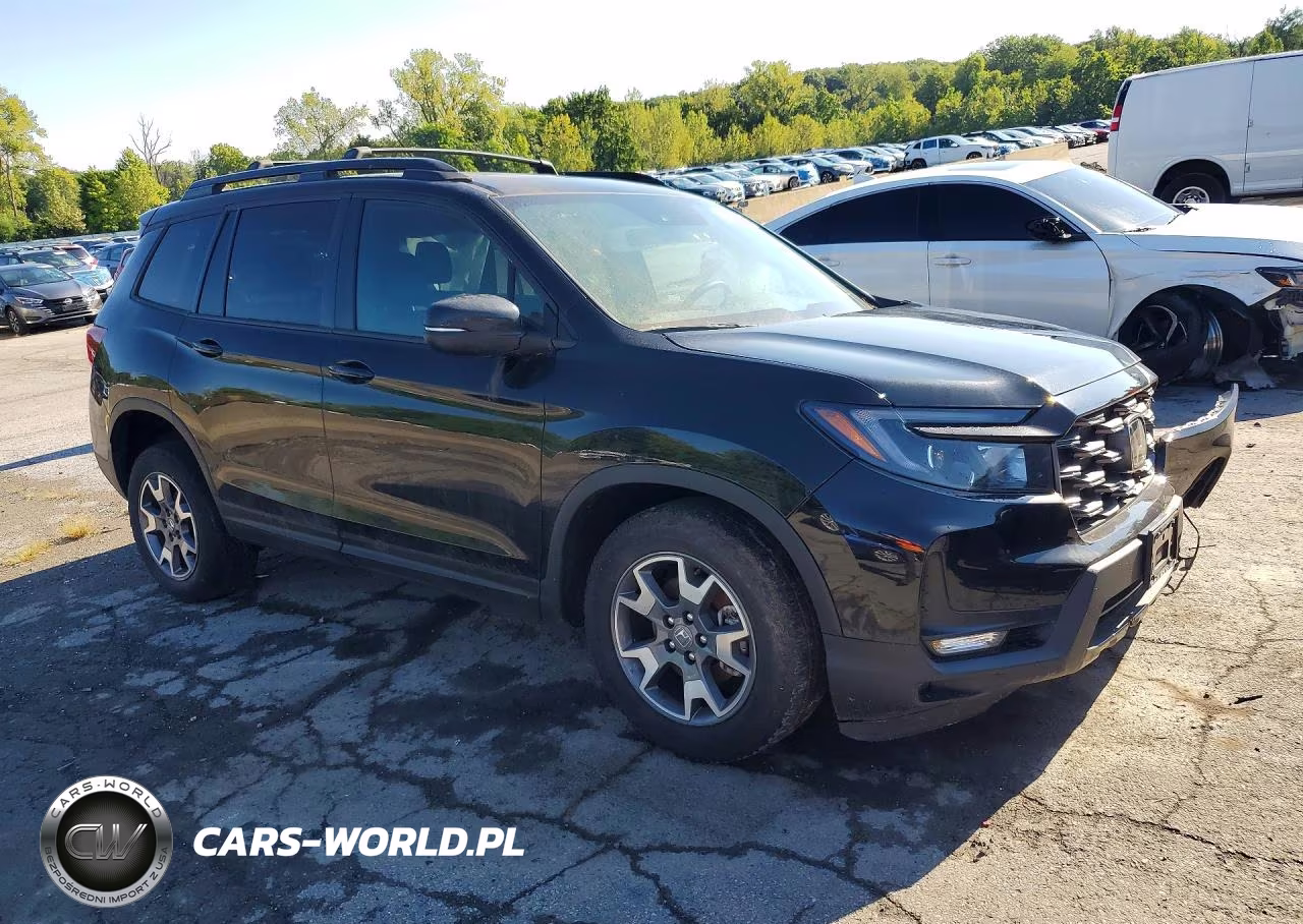 2023 Honda Passport Trail Sport VIN:5FNYF8H62PB024367 - 4