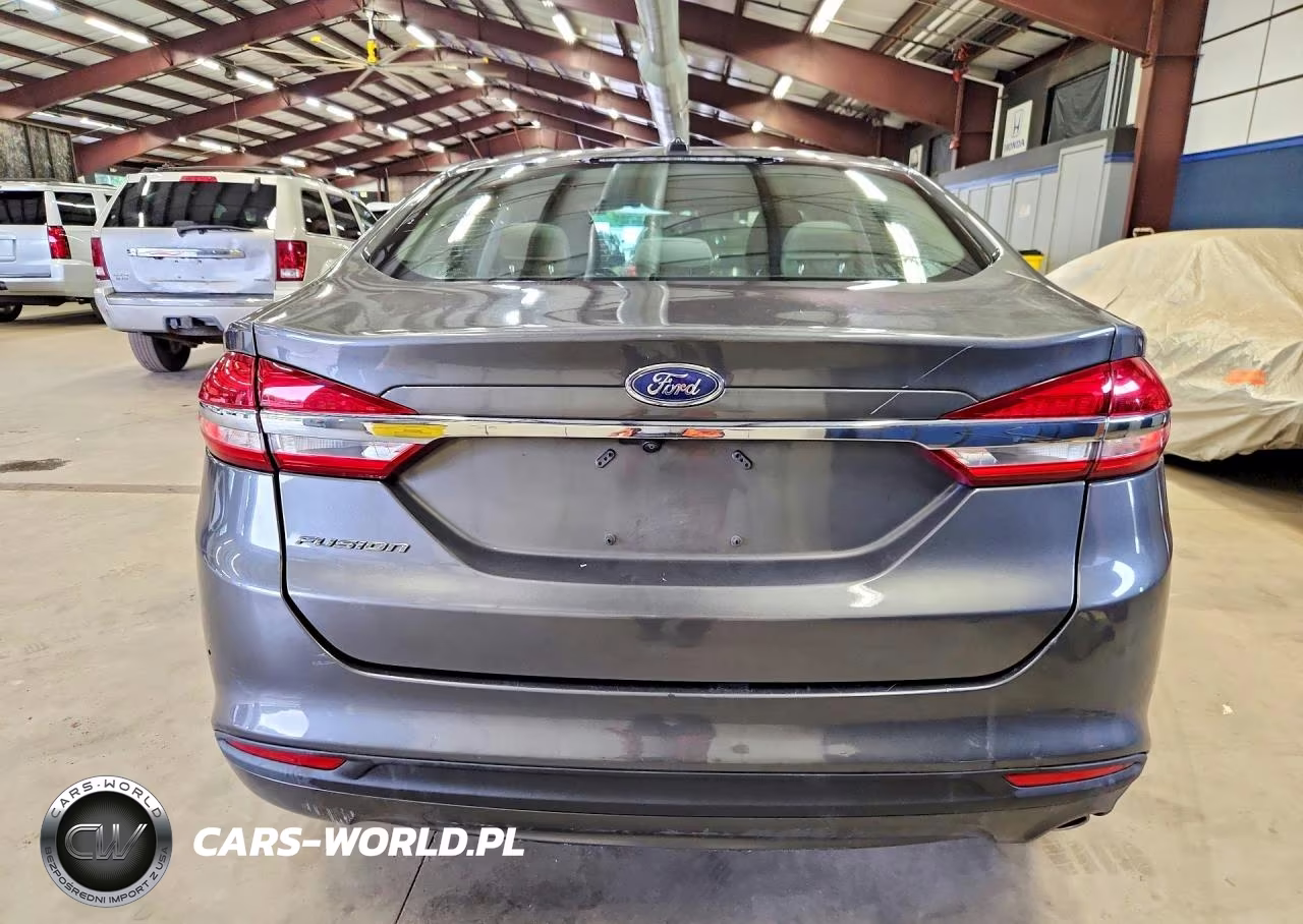 2018 Ford Fusion S VIN:3FA6P0G75JR227006 - 6