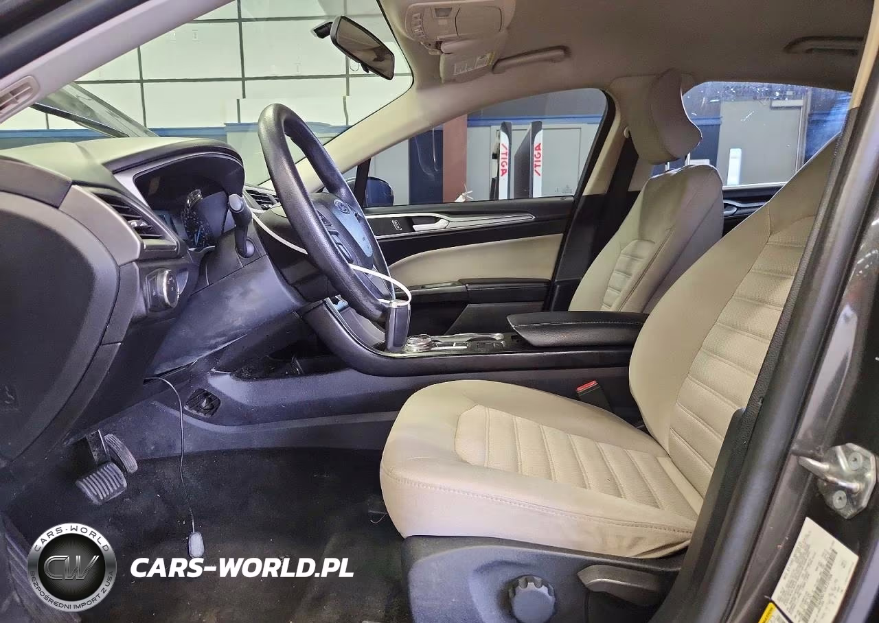 2018 Ford Fusion S VIN:3FA6P0G75JR227006 - 7