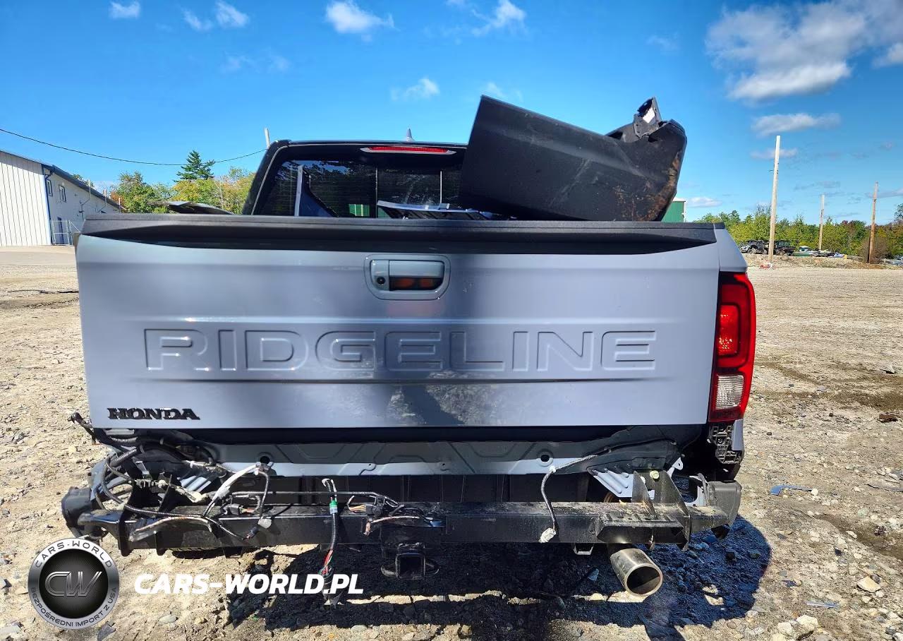2026 Honda Ridgeline Black Edition VIN:5FPYK3F85TB006384 - 6
