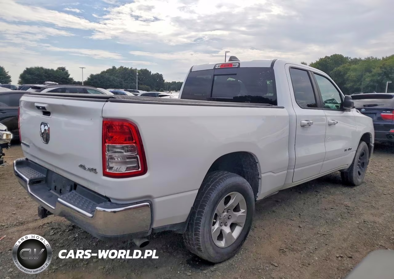 2020 Ram 1500 Big Horn-Lone Star VIN:1C6RRFBG8LN289864 - 3