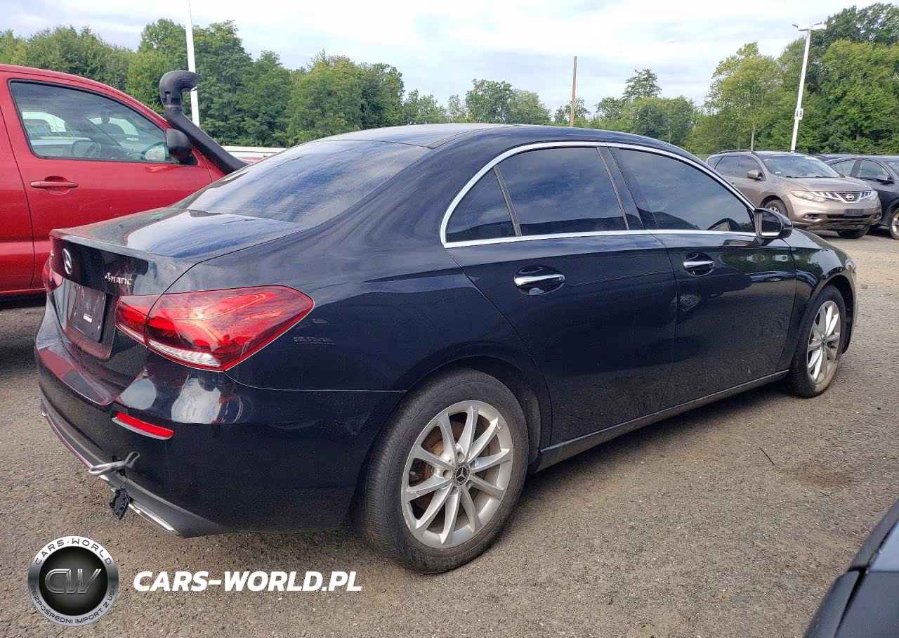 2021 Mercedes-Benz A 220 4Matic VIN:W1K3G4FB2MJ270054 - 3