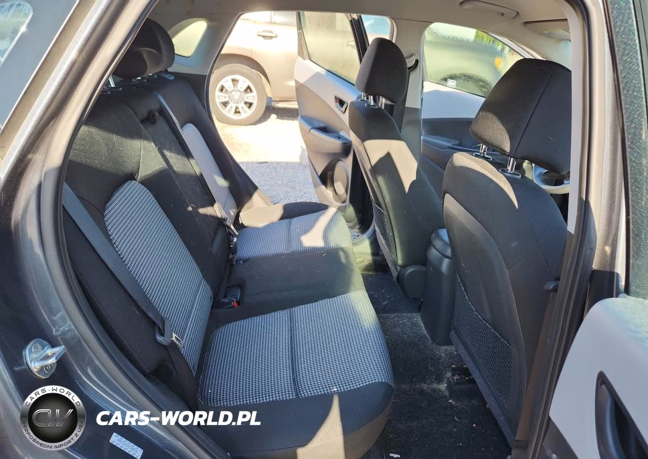 2019 Hyundai Kona Se VIN:KM8K12AA3KU200225 - 10