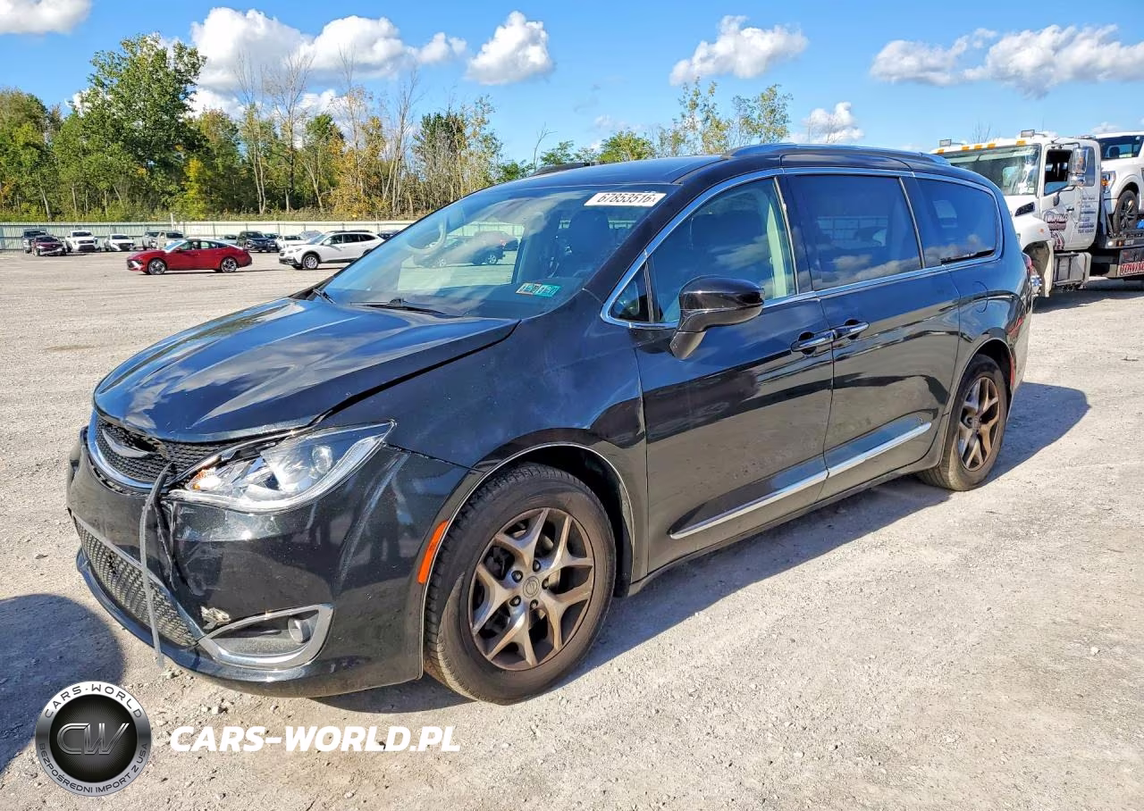 2018 Chrysler Pacifica Touring L Plus – zdjęcie 1 z 13