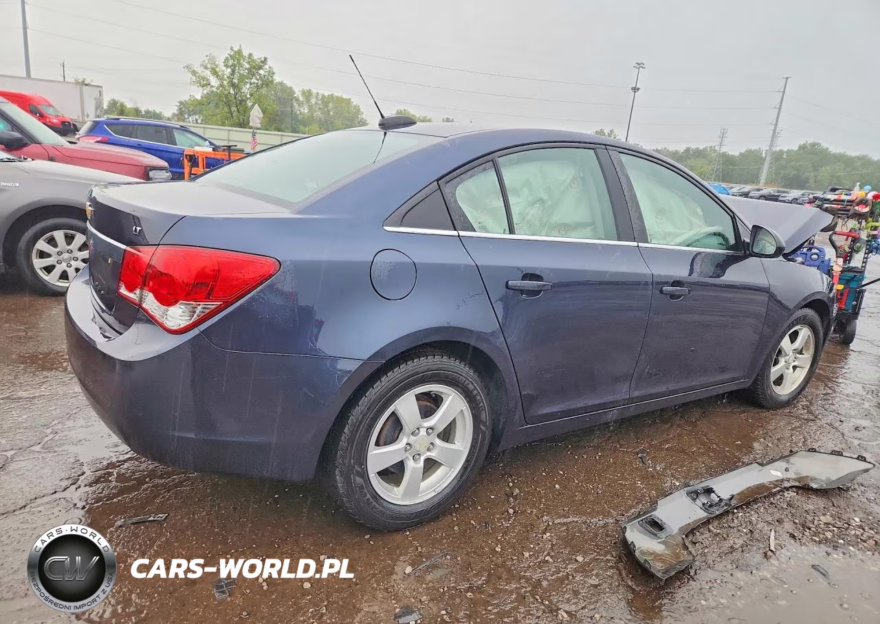 2015 Chevrolet Cruze Lt VIN:1G1PC5SB5F7181557 - 3