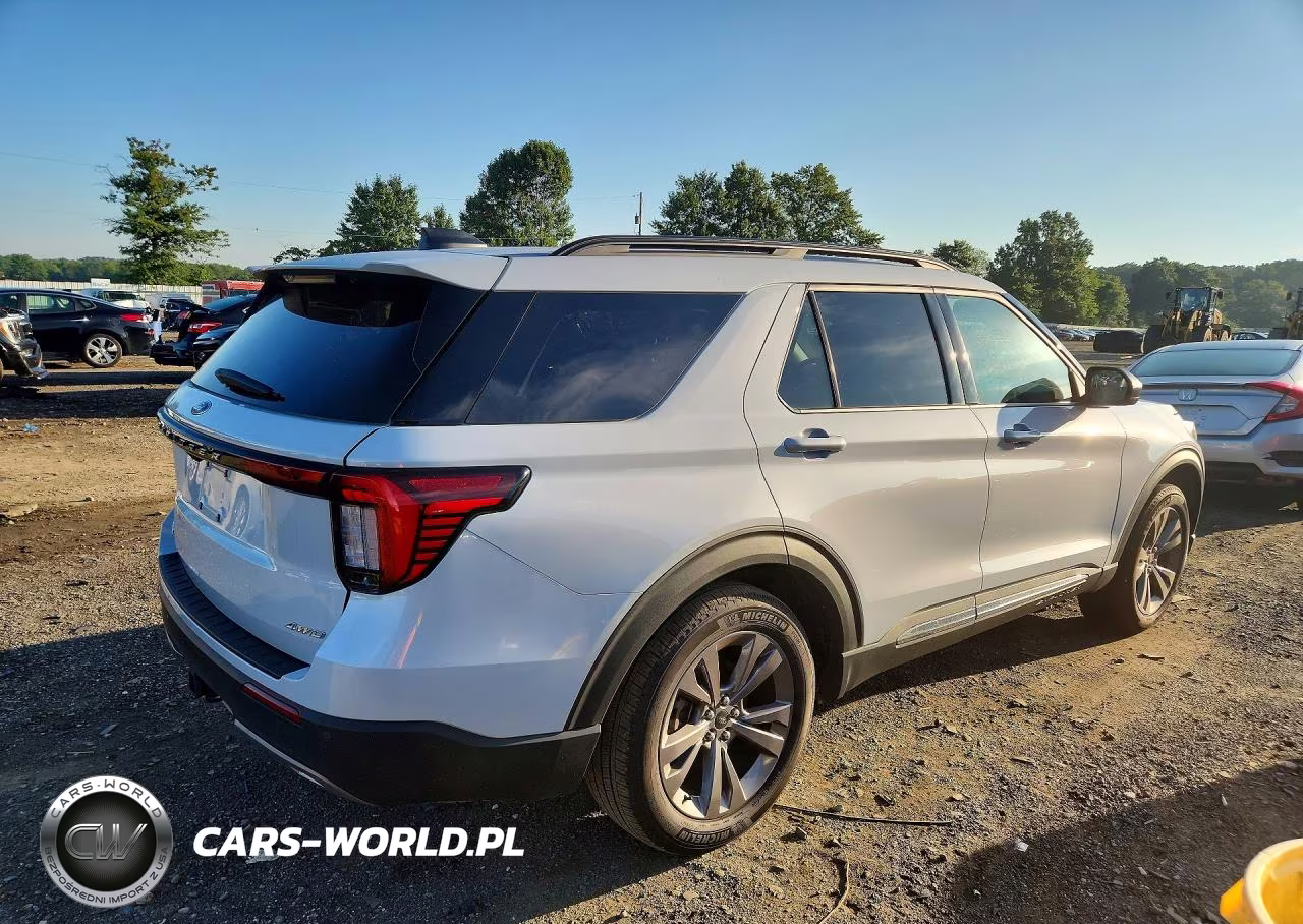 2025 Ford Explorer Active VIN:1FMUK8DH7SGB45746 - 3