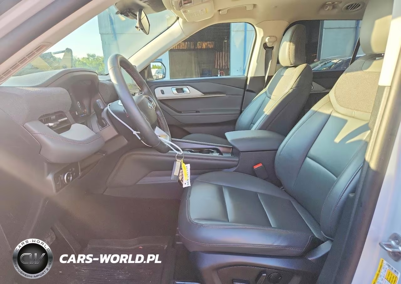 2025 Ford Explorer Active VIN:1FMUK8DH7SGB45746 - 7