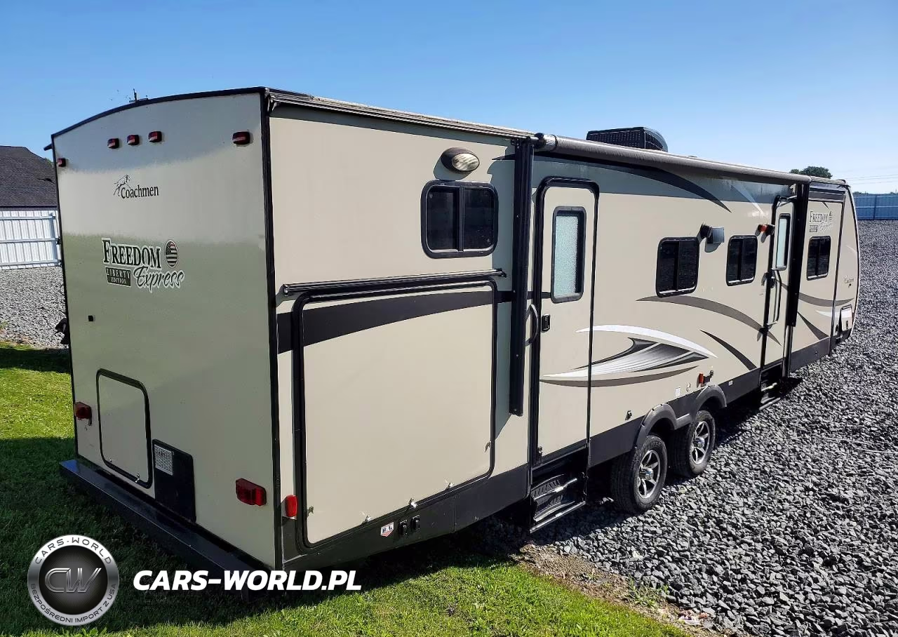 2017 Forest River Freedom Express Camper VIN:5ZT2FEXB2HS027839 - 4