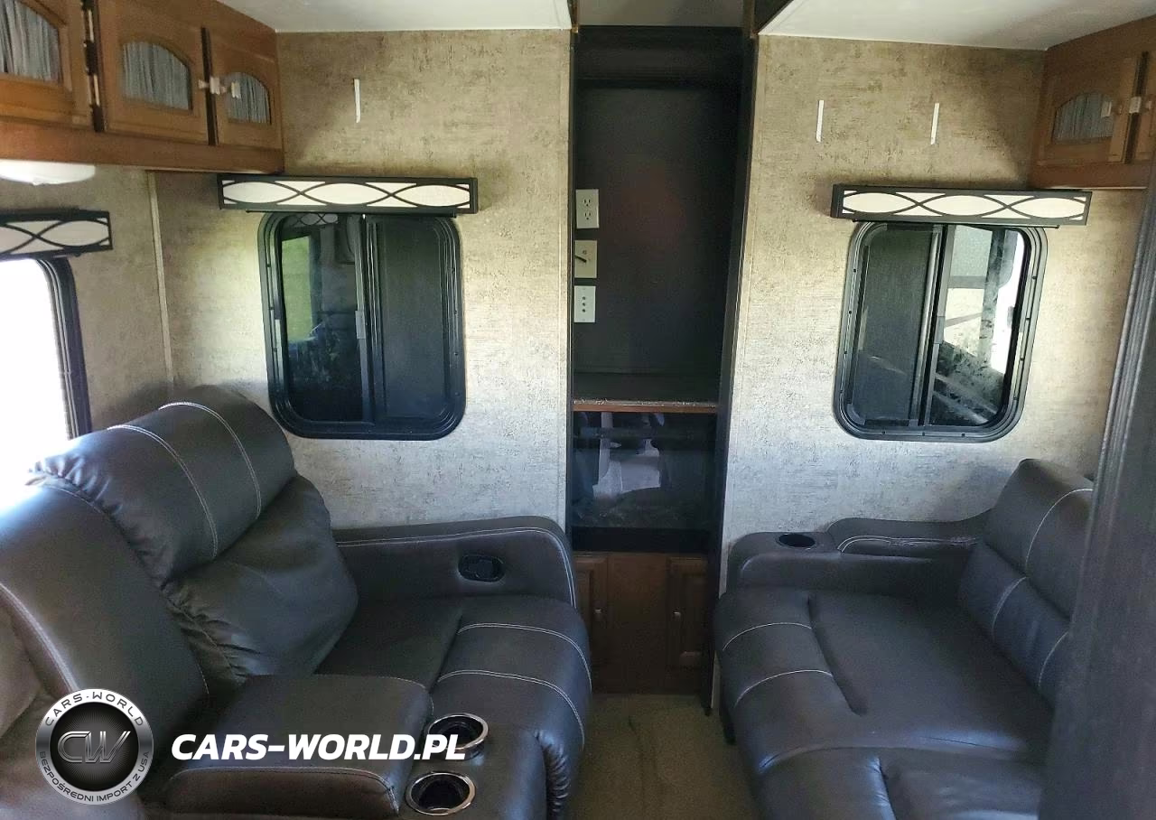 2017 Forest River Freedom Express Camper VIN:5ZT2FEXB2HS027839 - 9