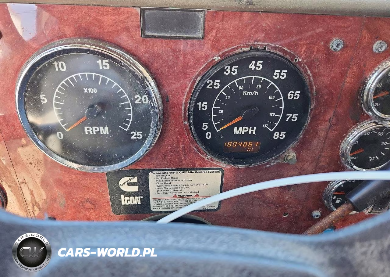 2004 International 9400I Semi Truck VIN:2HSCNAPR34C077766 - 9