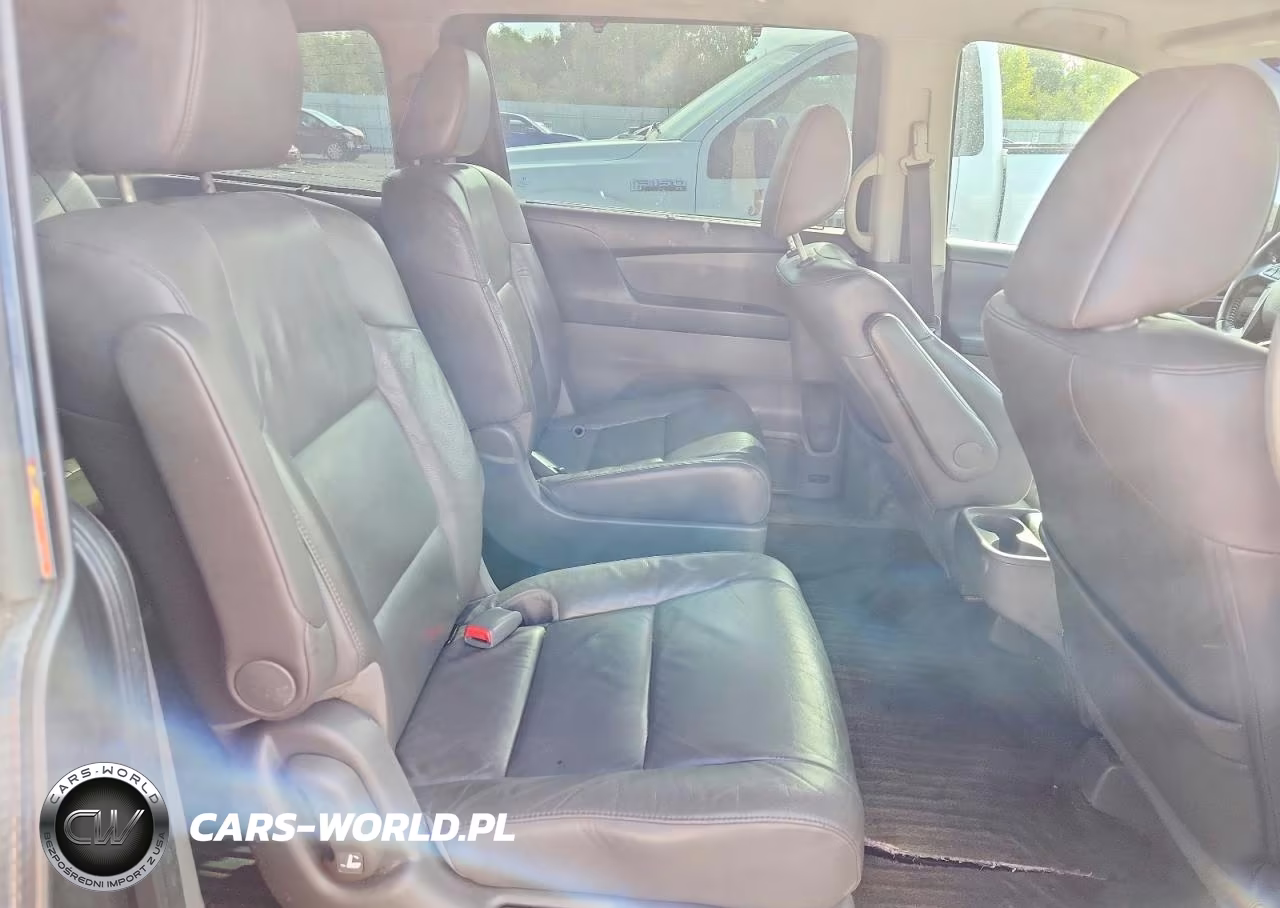 2012 Honda Odyssey Touring VIN:5FNRL5H93CB112134 - 11