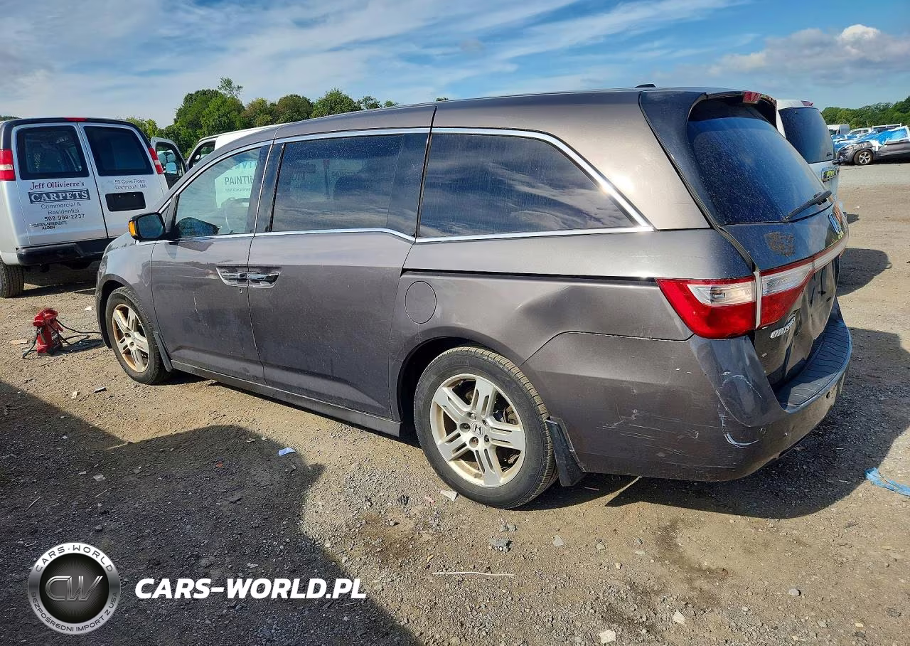 2012 Honda Odyssey Touring VIN:5FNRL5H93CB112134 - 2