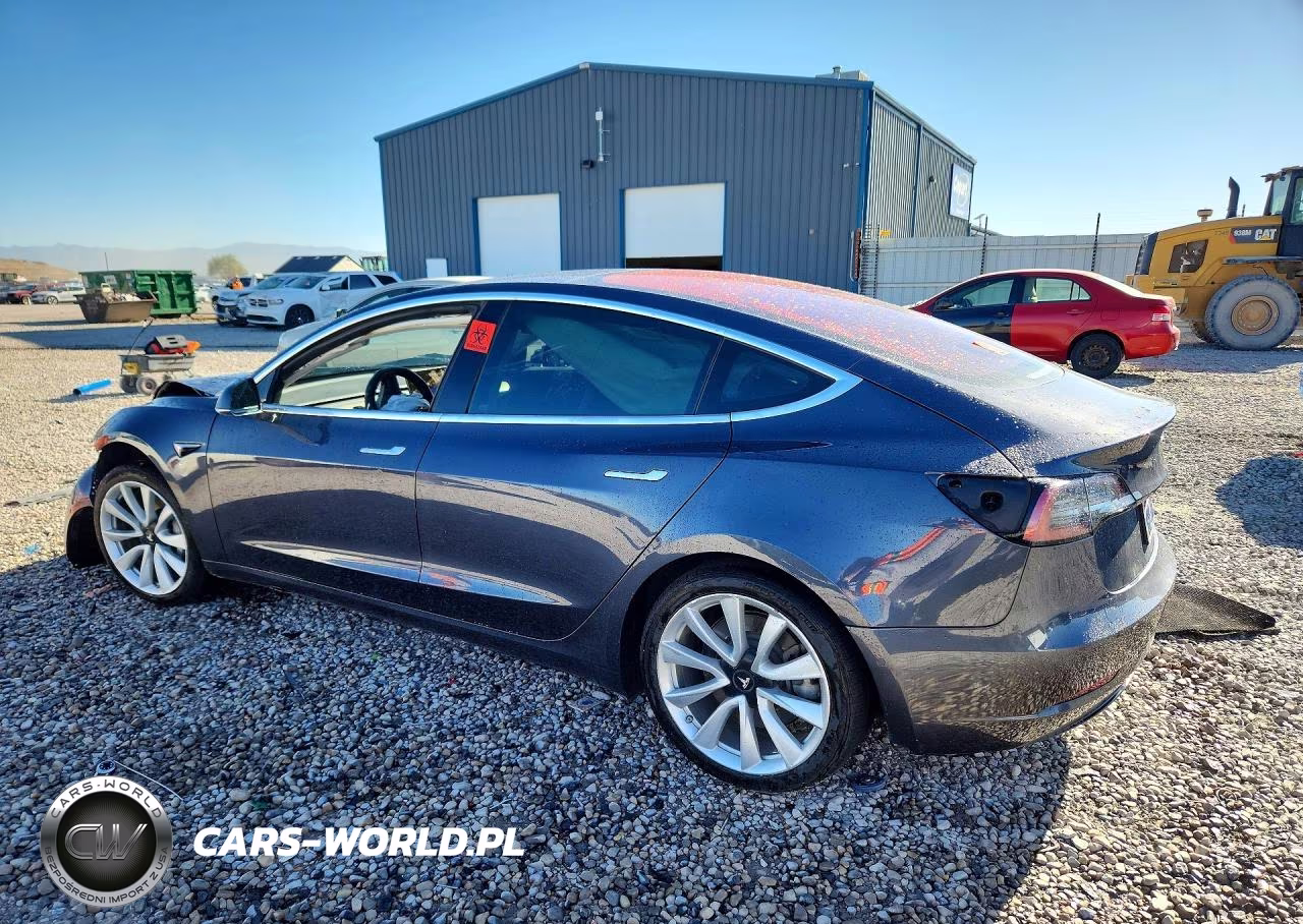 2019 Tesla Model 3 VIN:5YJ3E1EB8KF453673 - 2