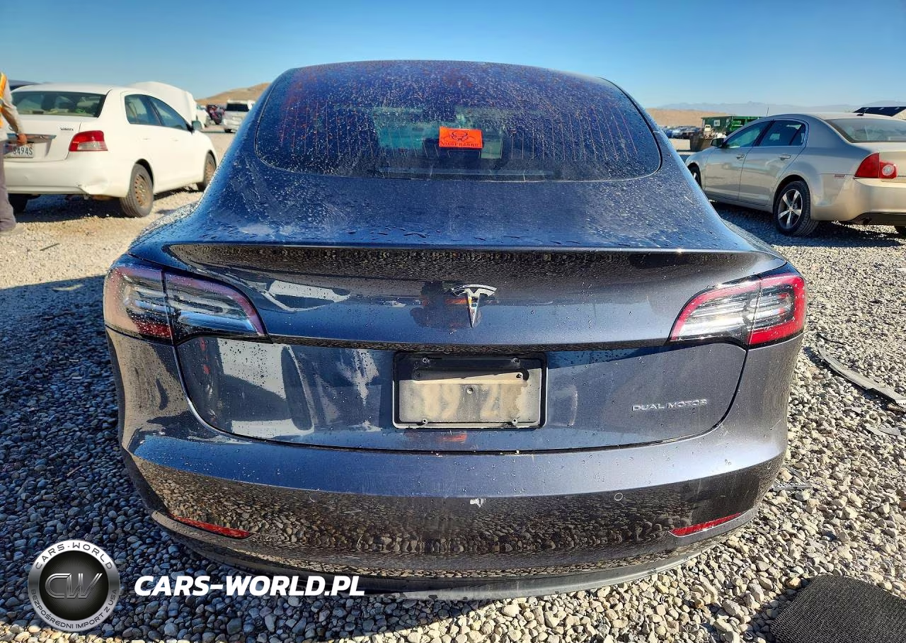 2019 Tesla Model 3 VIN:5YJ3E1EB8KF453673 - 6