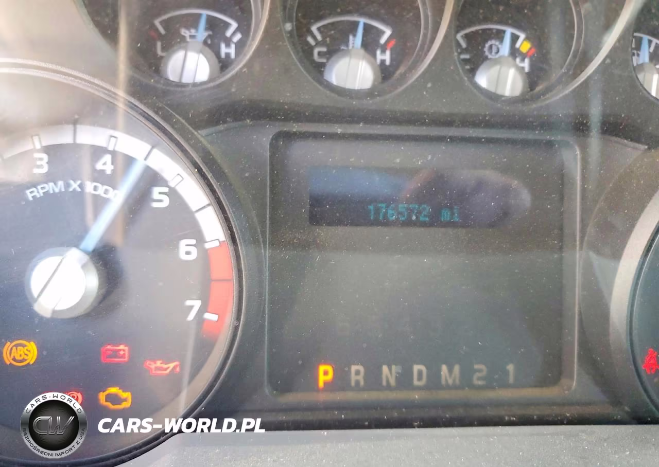2011 Ford F350 Super Duty VIN:1FD8X3G60BEC77050 - 9