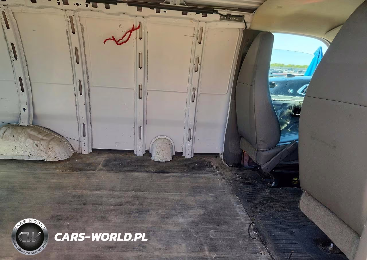 2010 Chevrolet Express 2500 Van VIN:1GCZGFAA3A1158857 - 11