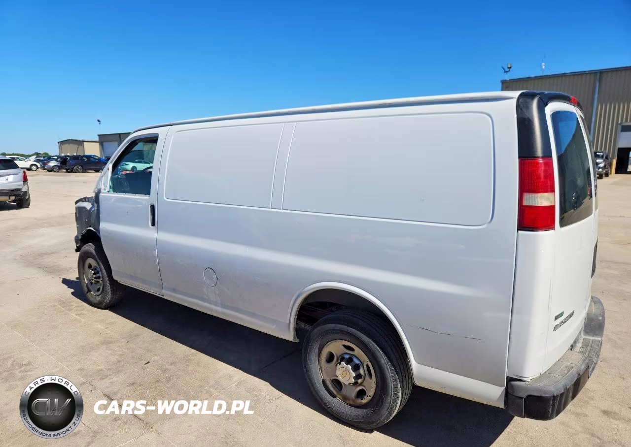 2010 Chevrolet Express 2500 Van VIN:1GCZGFAA3A1158857 - 2