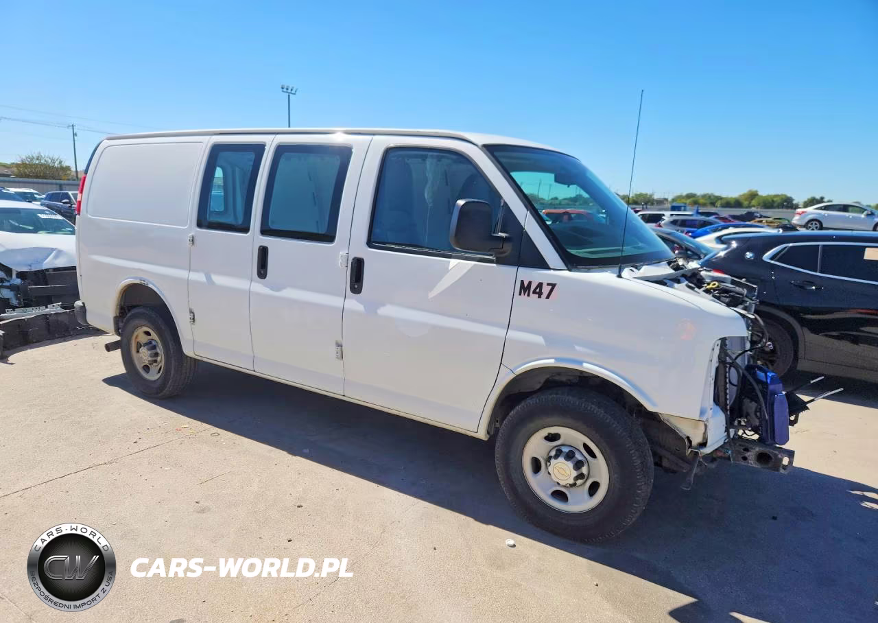 2010 Chevrolet Express 2500 Van VIN:1GCZGFAA3A1158857 - 4