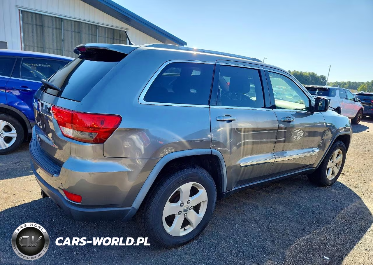 2012 Jeep Grand Cherokee Laredo VIN:1C4RJFAG4CC115691 - 3