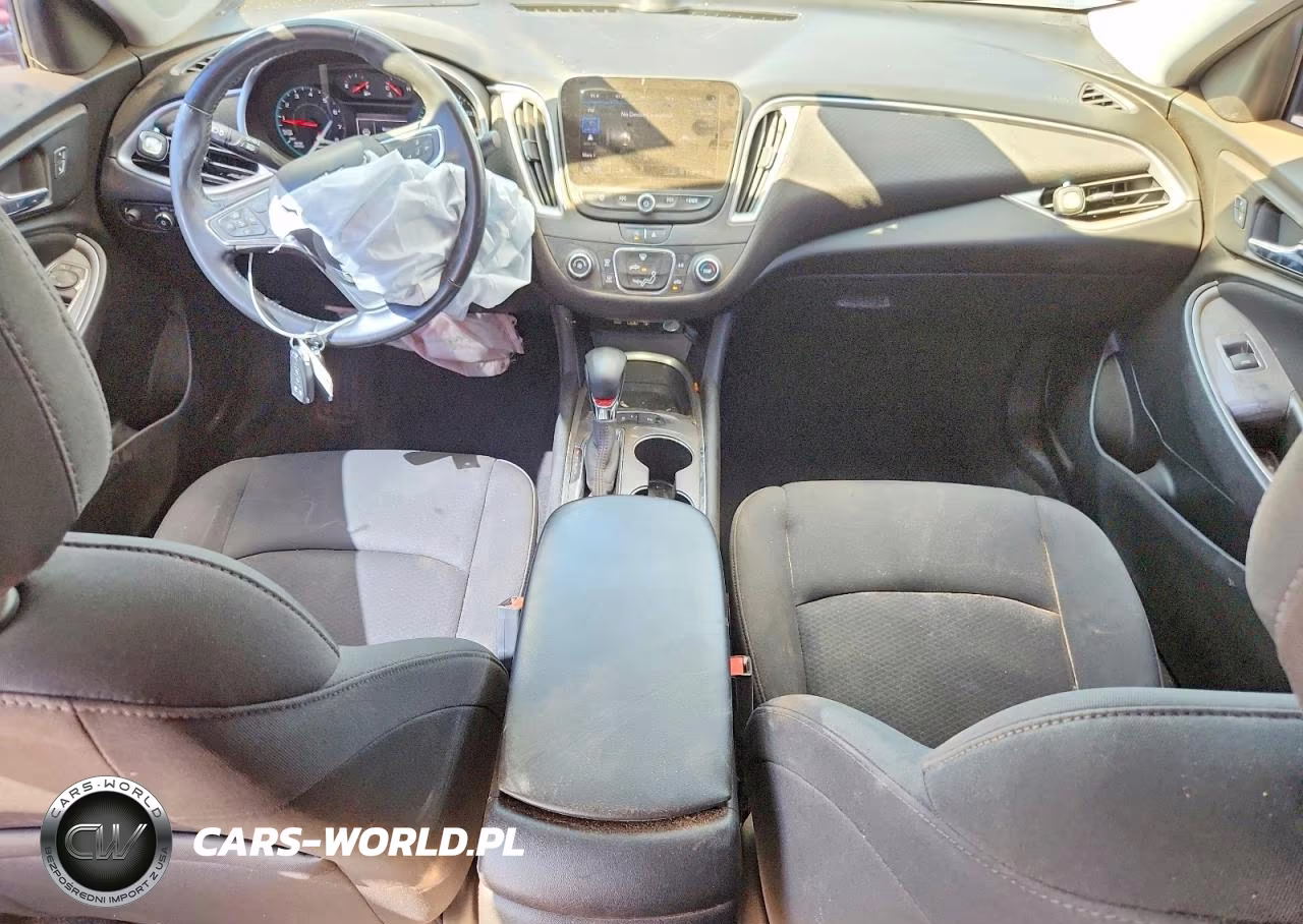 2021 Chevrolet Malibu Rs VIN:1G1ZG5ST5MF039427 - 8