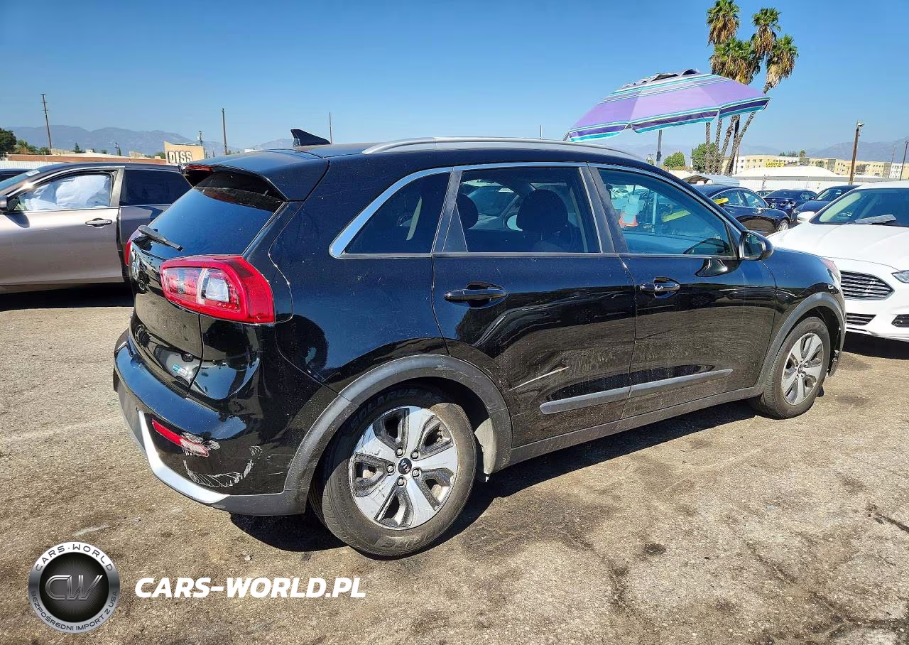 2017 Kia Niro Lx VIN:KNDCB3LC2H5043980 - 3