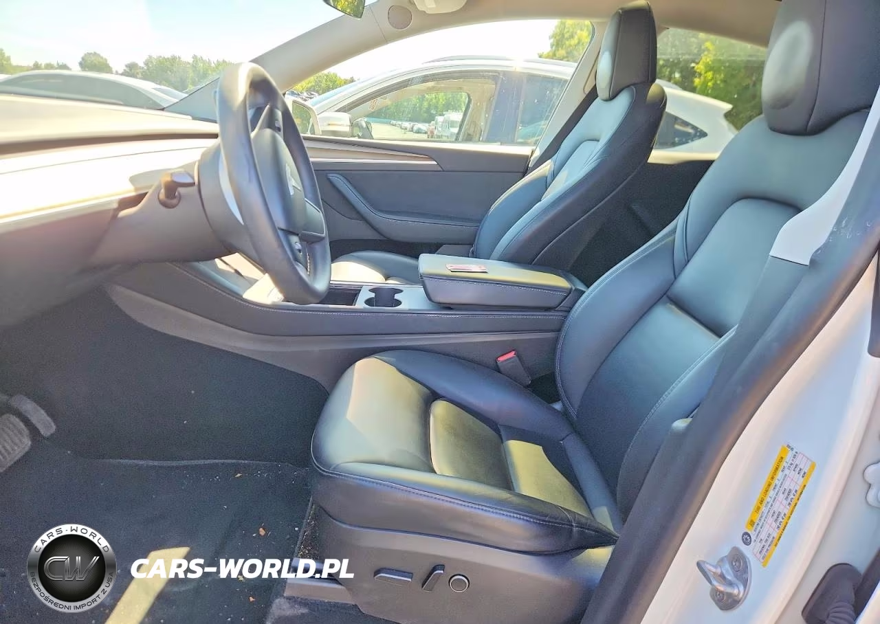 2023 Tesla Model Y VIN:7SAYGDEE5PA055145 - 7