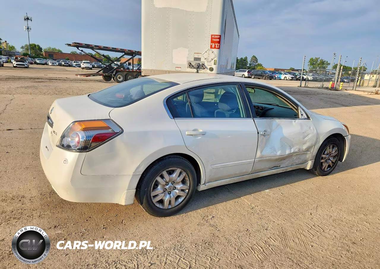 2012 Nissan Altima 2.5 VIN:1N4AL2AP1CN501818 - 3