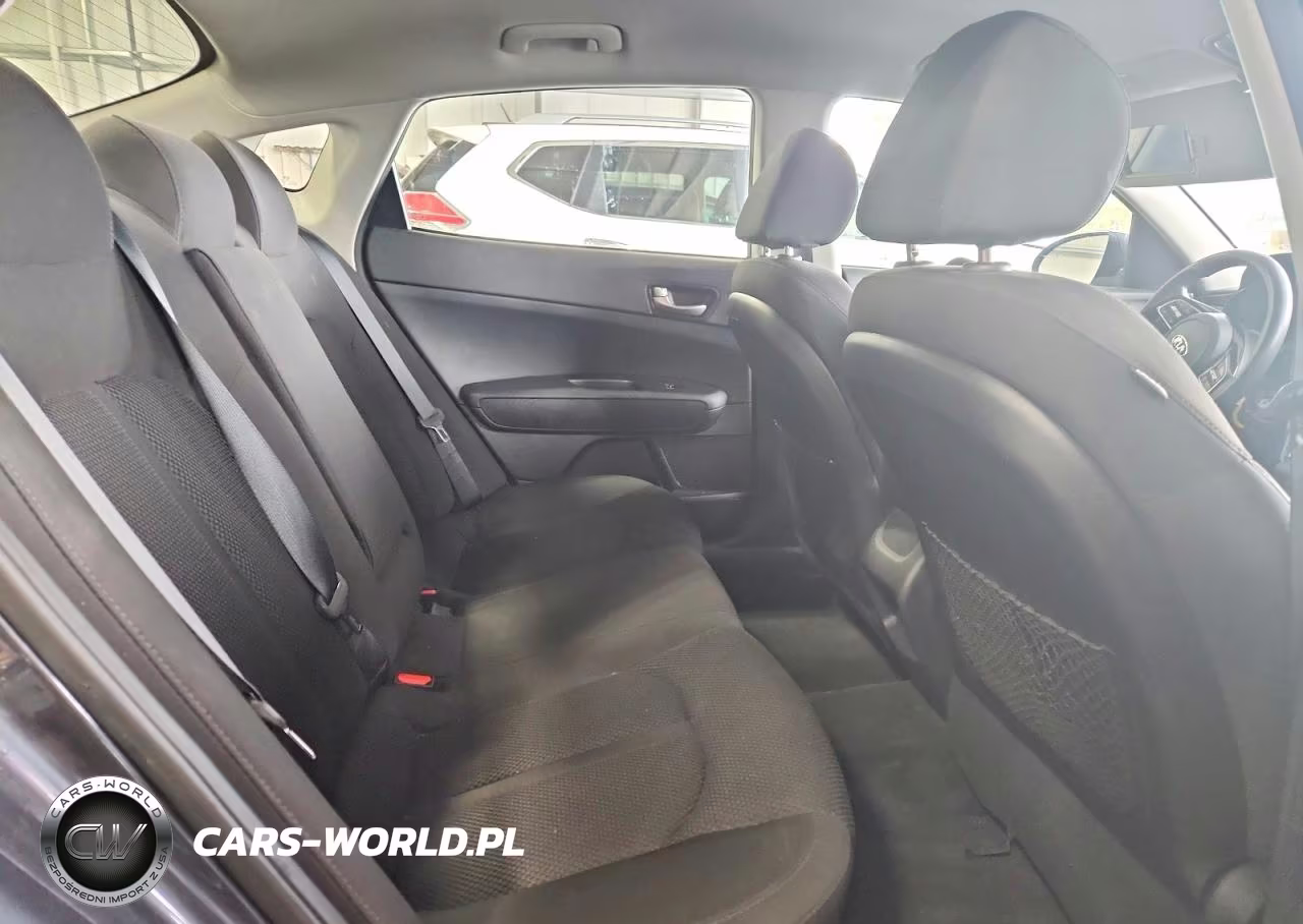 2019 Kia Optima Lx VIN:5XXGT4L33KG308896 - 10