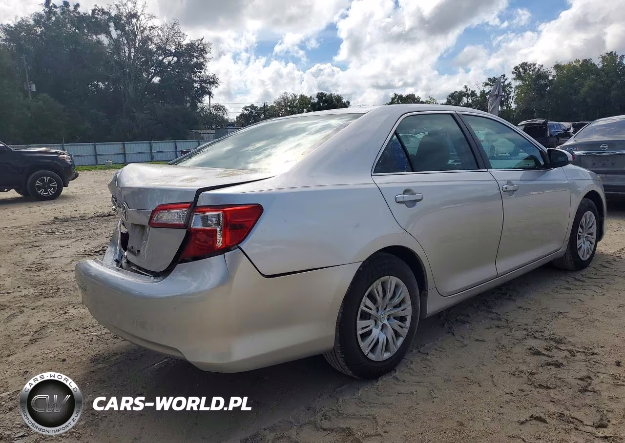 2013 Toyota Camry L VIN:4T1BF1FK8DU672470 - 3
