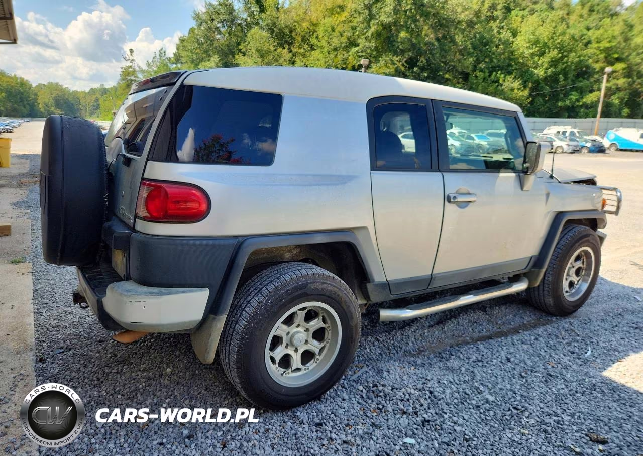 2007 Toyota Fj Cruiser Base VIN:JTEBU11F970030996 - 3
