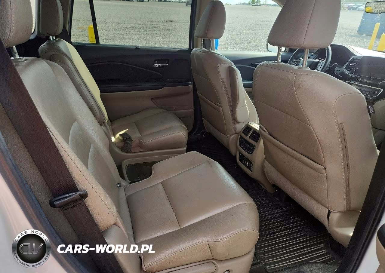 2022 Honda Pilot Touring VIN:5FNYF5H6XNB020062 - 11