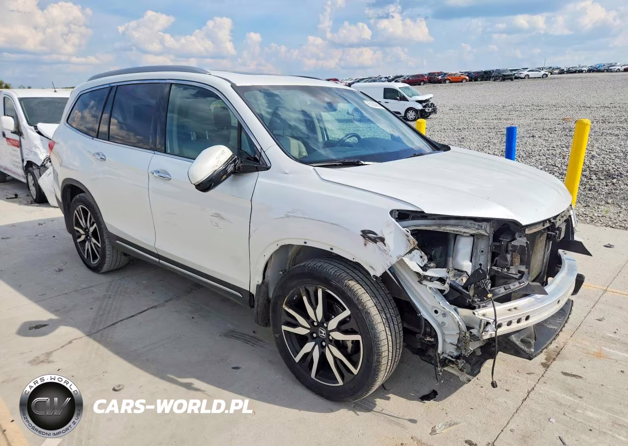 2022 Honda Pilot Touring VIN:5FNYF5H6XNB020062 - 4