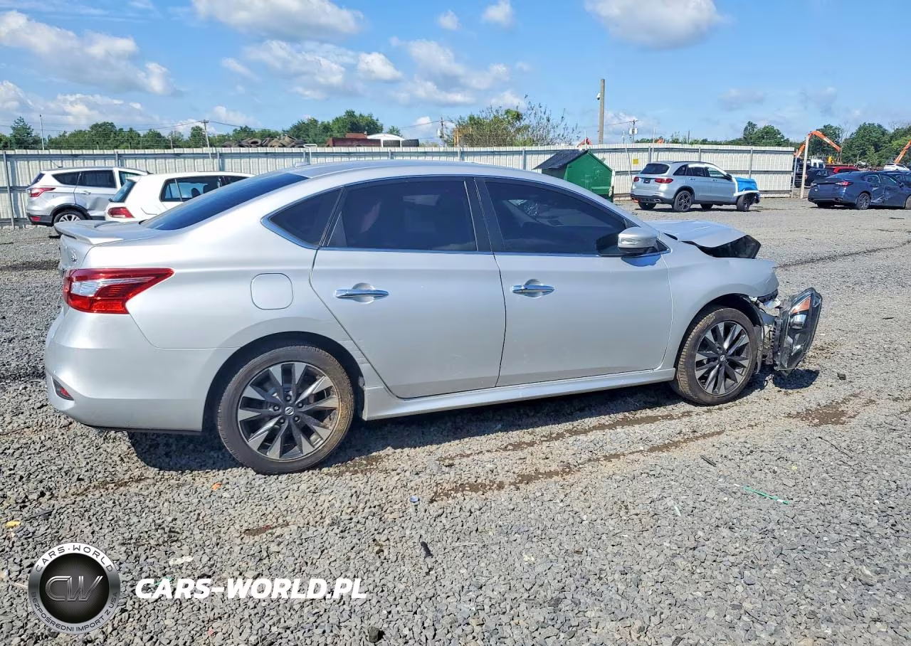 2017 Nissan Sentra Sr VIN:3N1AB7AP2HY260956 - 3