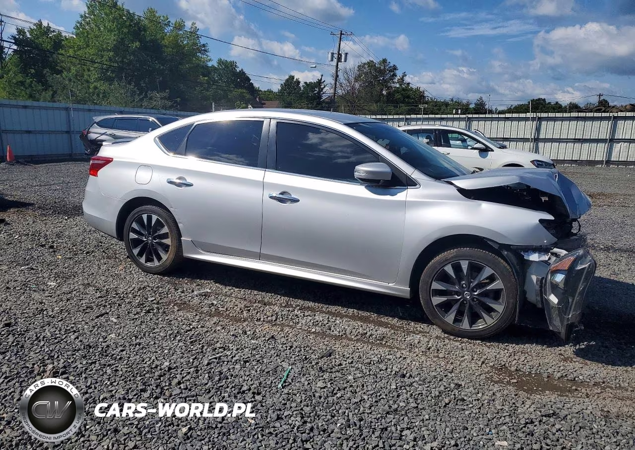 2017 Nissan Sentra Sr VIN:3N1AB7AP2HY260956 - 4
