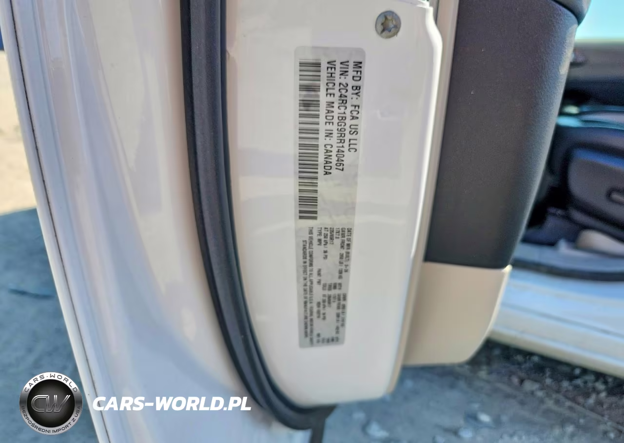 2024 Chrysler Pacifica Touring L VIN:2C4RC1BG9RR140467 - 13