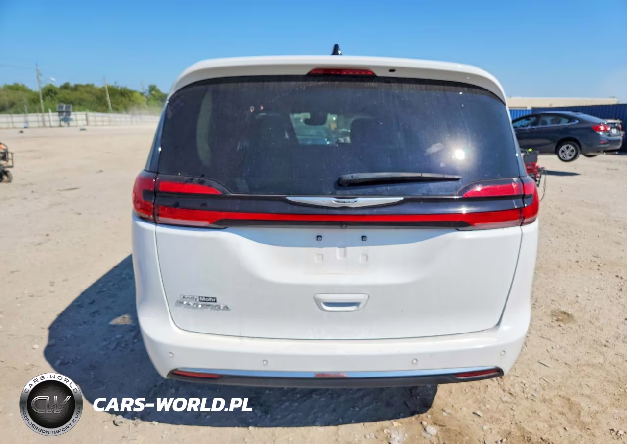 2024 Chrysler Pacifica Touring L VIN:2C4RC1BG9RR140467 - 6