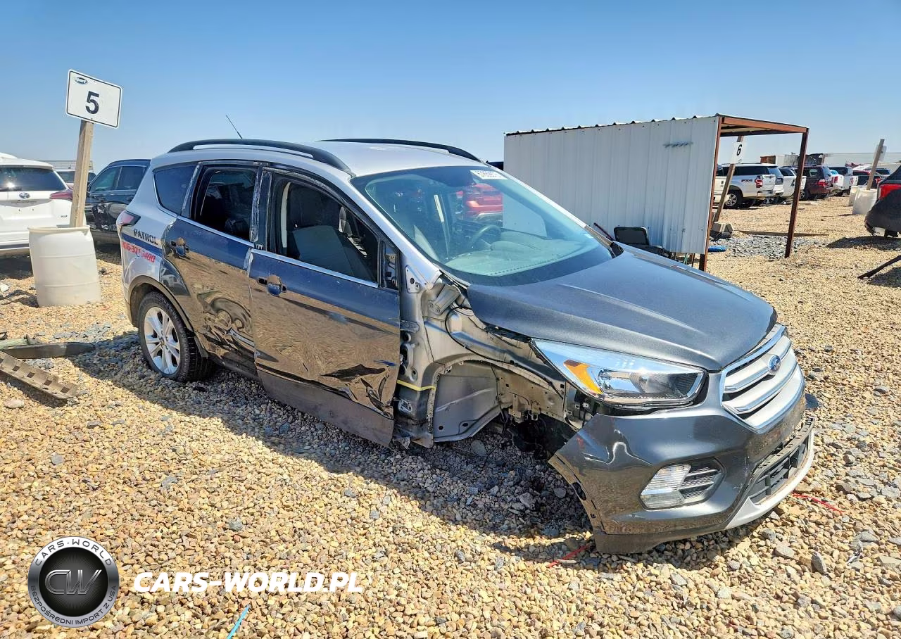 2018 Ford Escape Se VIN:1FMCU9GD0JUB94565 - 4