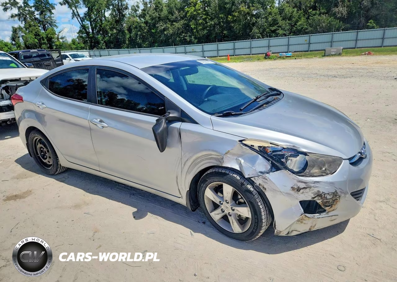 2013 Hyundai Elantra Gls VIN:KMHDH4AE1DU893513 - 4