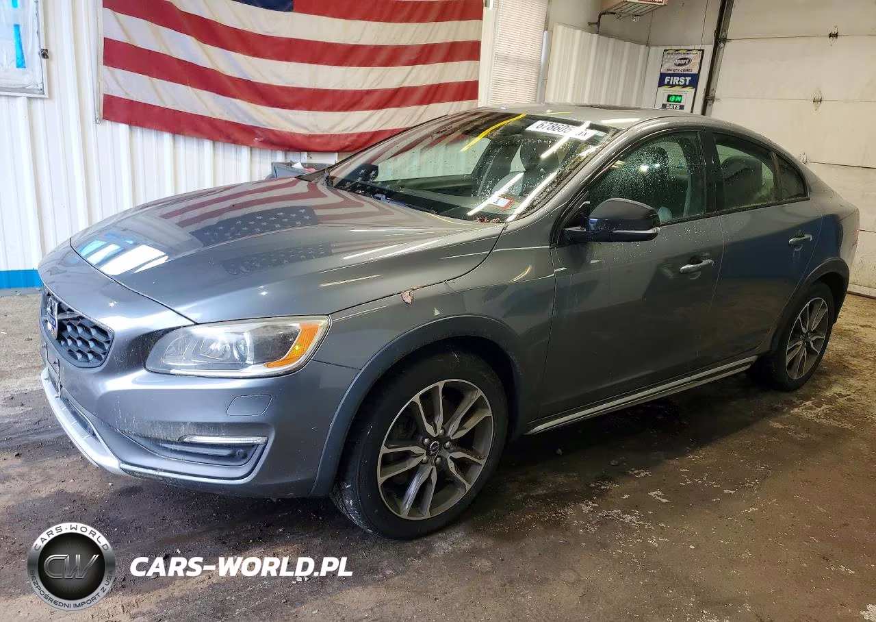 2016 Volvo S60 Cross Country T5