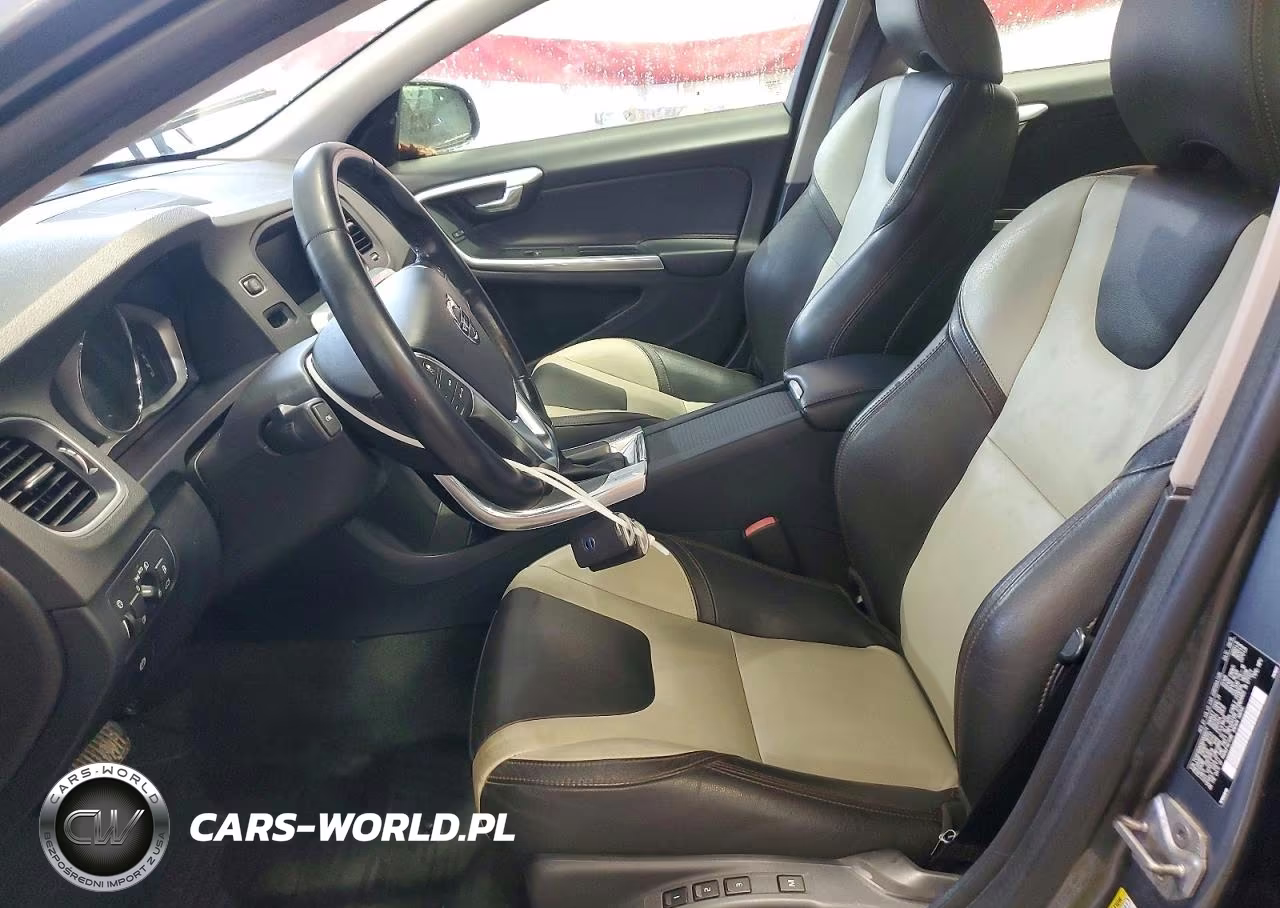 2016 Volvo S60 Cross Country T5 VIN:YV4612UM3G2000571 - 7