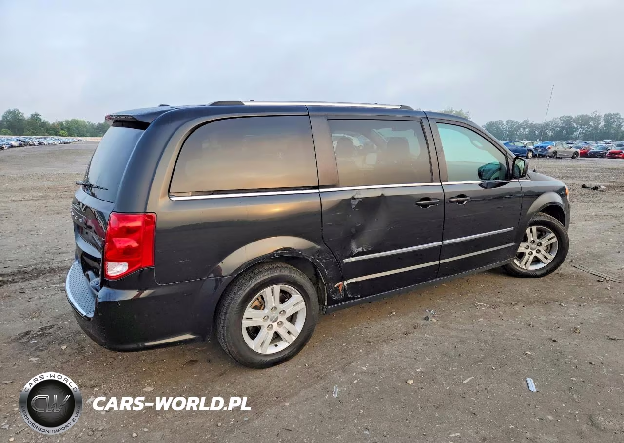 2017 Dodge Grand Caravan Crew VIN:2C4RDGDG1HR792981 - 3