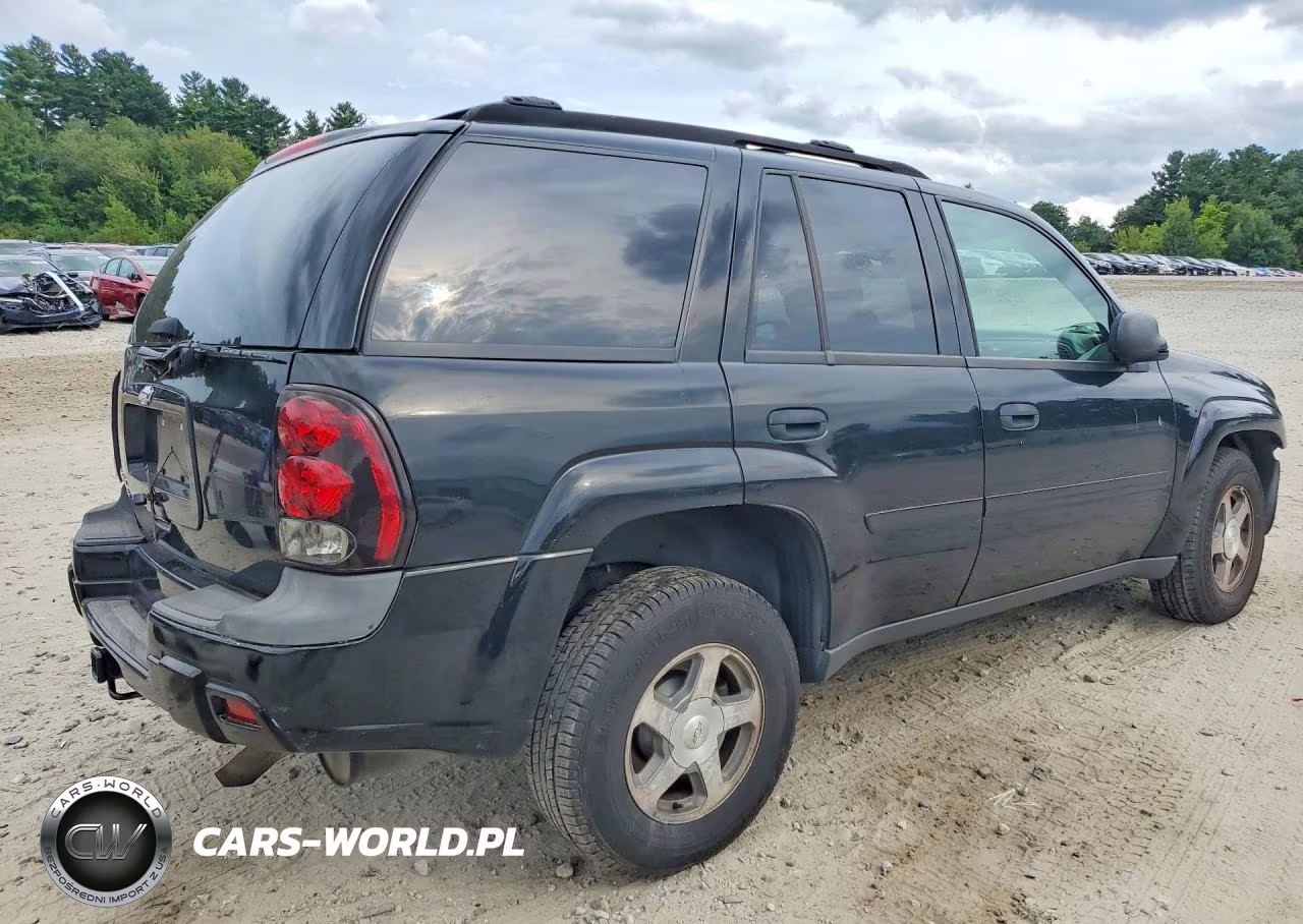2006 Chevrolet Trail Blazer VIN:1GNDT13S162282861 - 3
