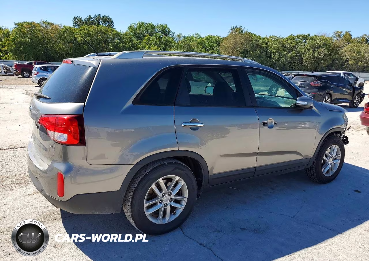 2015 Kia Sorento Lx VIN:5XYKT4A72FG635596 - 3