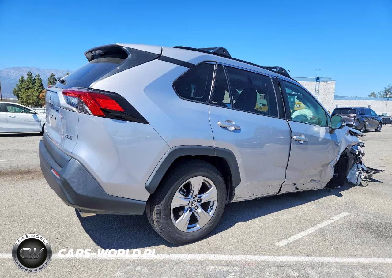 2023 Toyota Rav4 Xle VIN:2T3W1RFV8PC225501 - 3