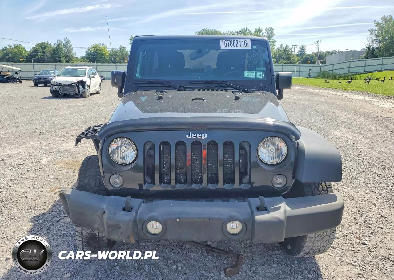 2015 Jeep Wrangler Unlimited Sport VIN:1C4HJWDGXFL648480 - 5