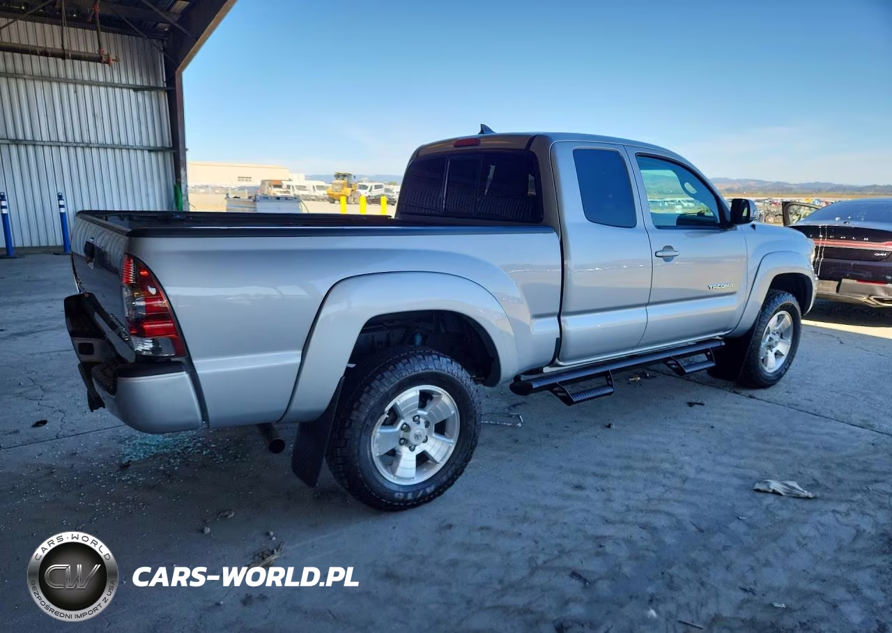 2012 Toyota Tacoma Prerunner Access Cab VIN:5TFTU4GN1CX016651 - 3