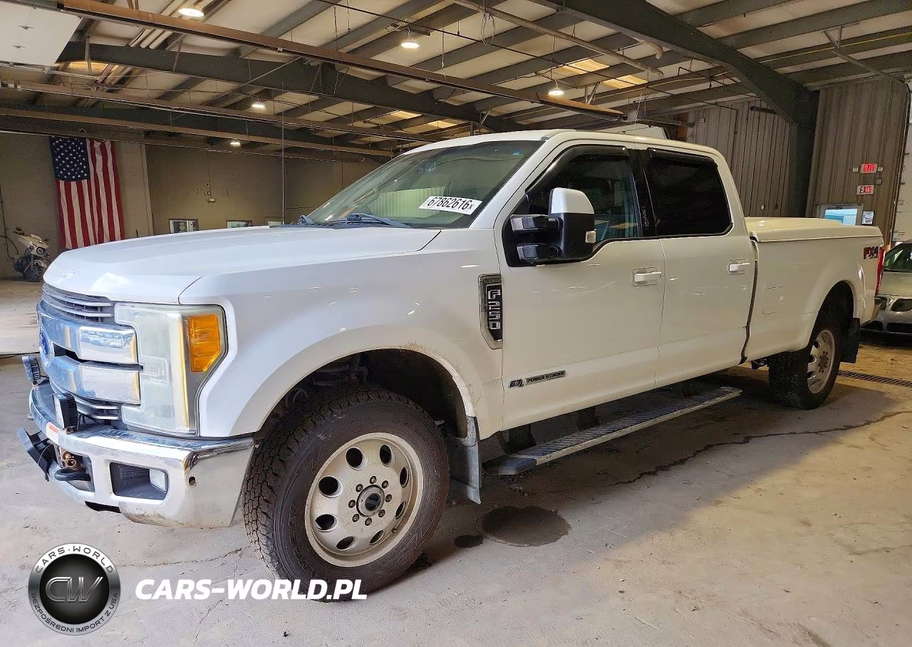 2017 Ford F250 Super Duty – zdjęcie 1 z 12