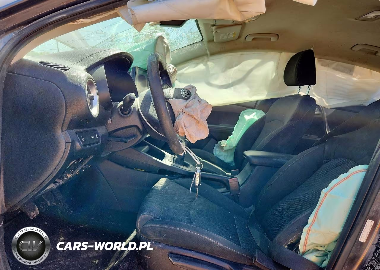 2019 Kia Forte Fe VIN:3KPF24AD1KE088175 - 7