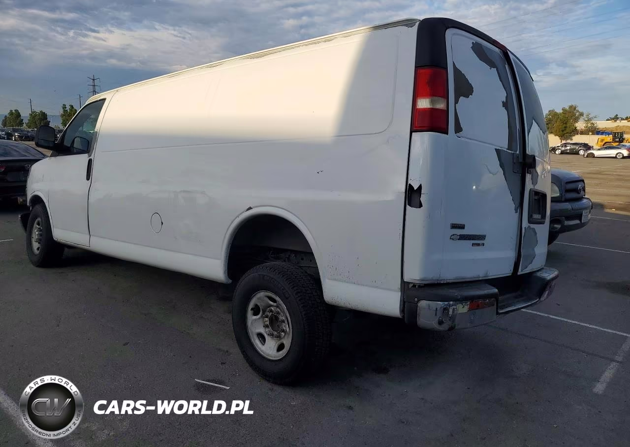 2011 Chevrolet Express 3500 Delivery Van VIN:1GCZGUCA1B1128906 - 2